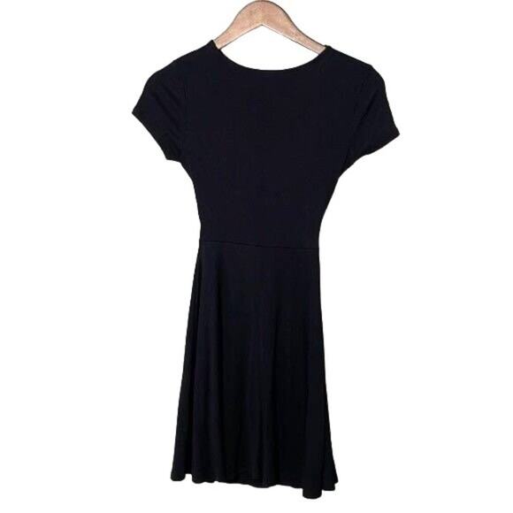 Alya Francesca's Knee Length Knotted Draped Front With Cut-Out Dress Size XS - Picture 3 of 8